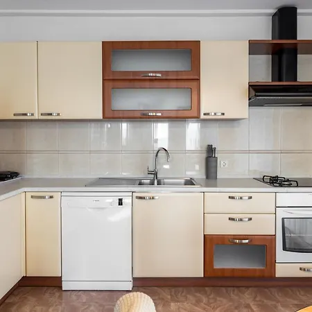 بيت ضيافة Family - Vranjes 3*